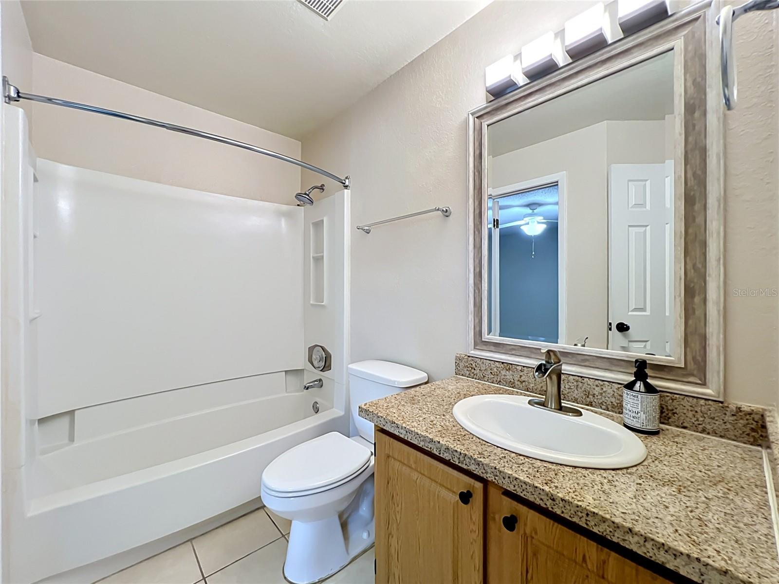 LANDING A CONDO - Residential