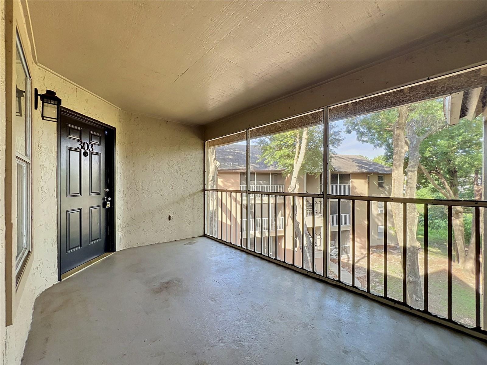 LANDING A CONDO - Residential