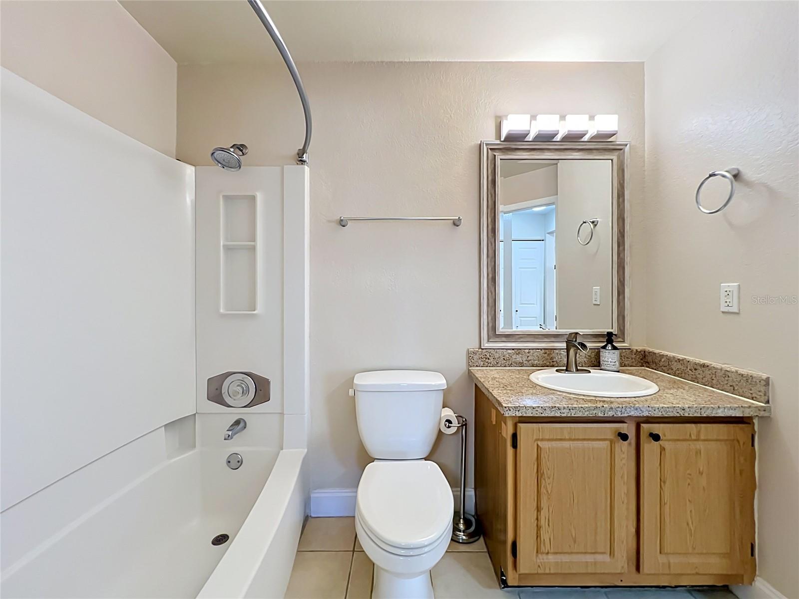 LANDING A CONDO - Residential