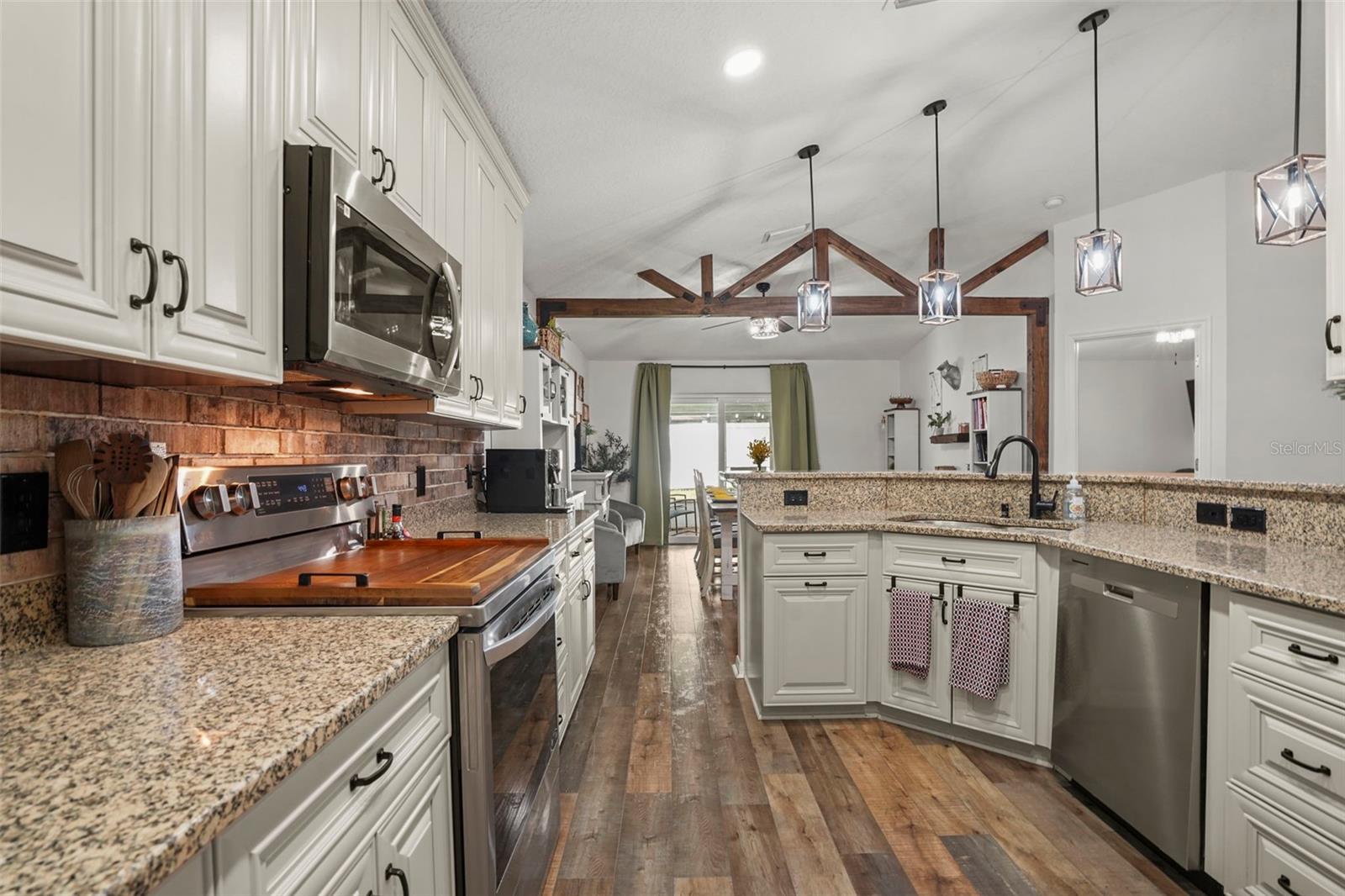 LAKEVIEW RESERVE 46/149 - Residential