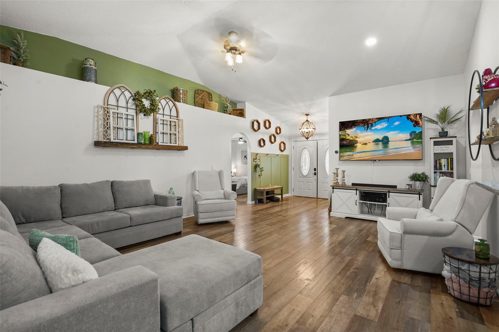 LAKEVIEW RESERVE 46/149 - Residential