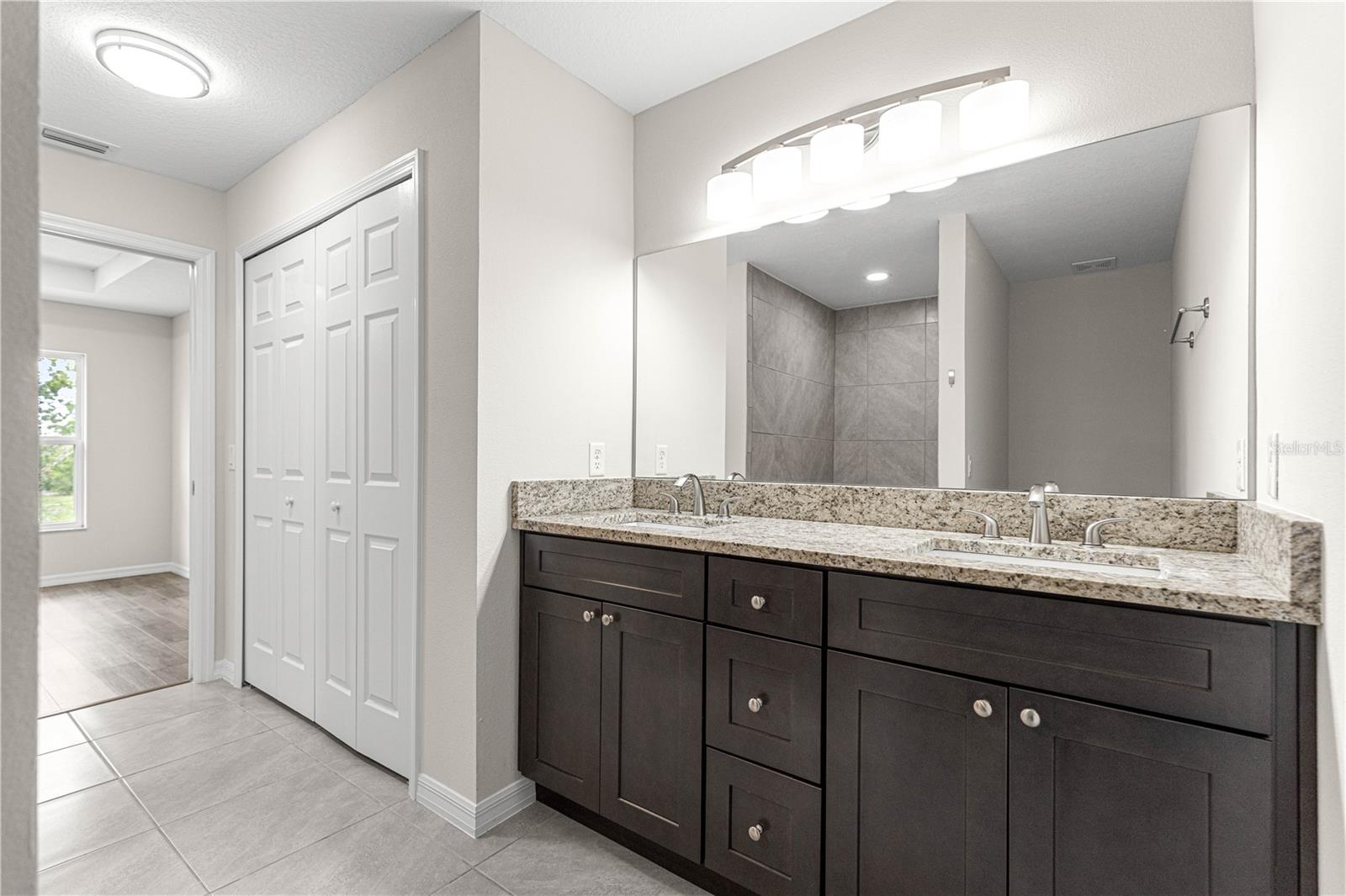MARIONS OAKS UN 05 - Residential