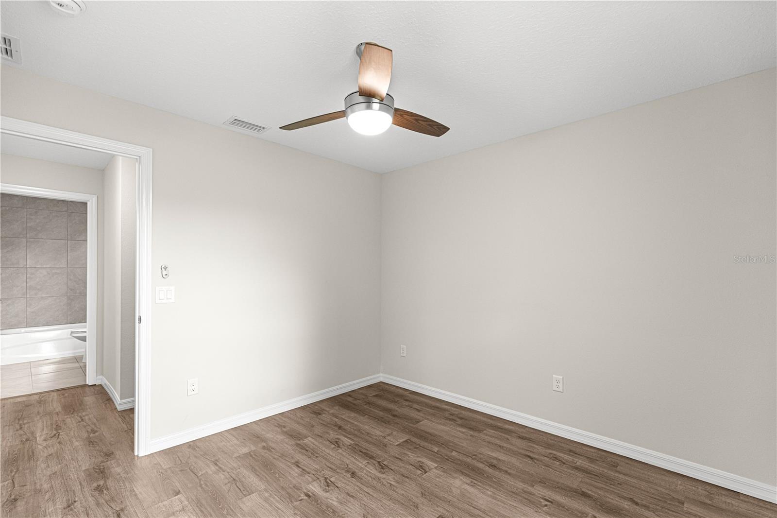 MARIONS OAKS UN 05 - Residential