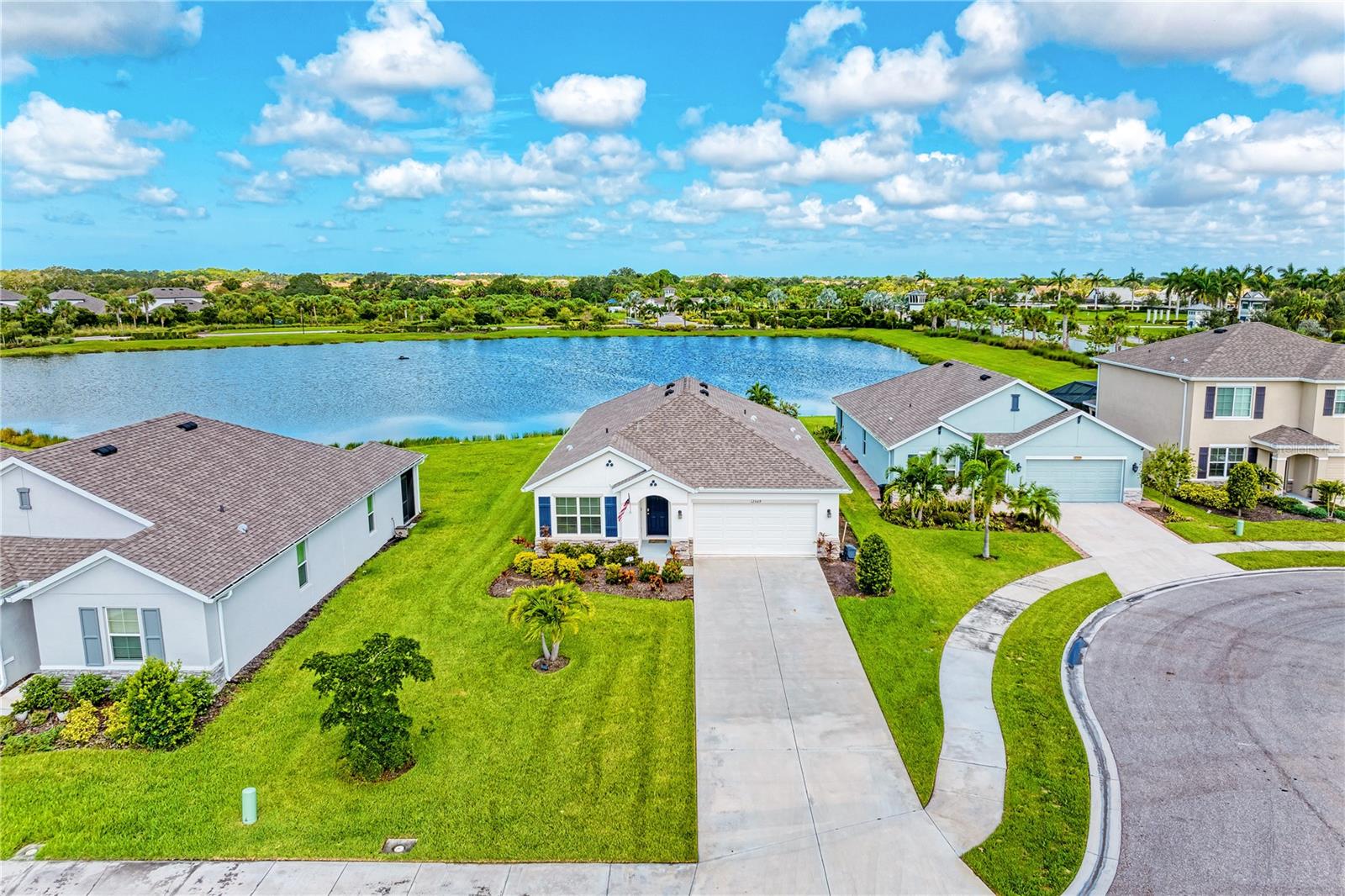 PROMENADE ESTATES - Residential