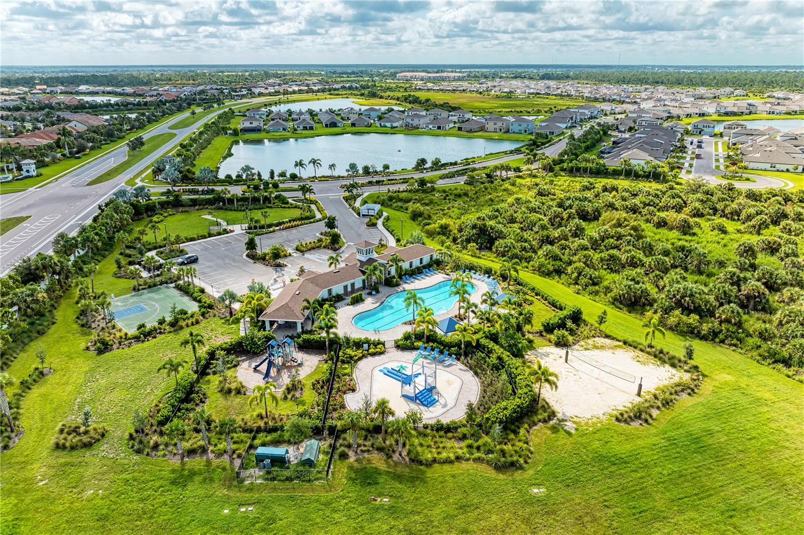 PROMENADE ESTATES - Residential