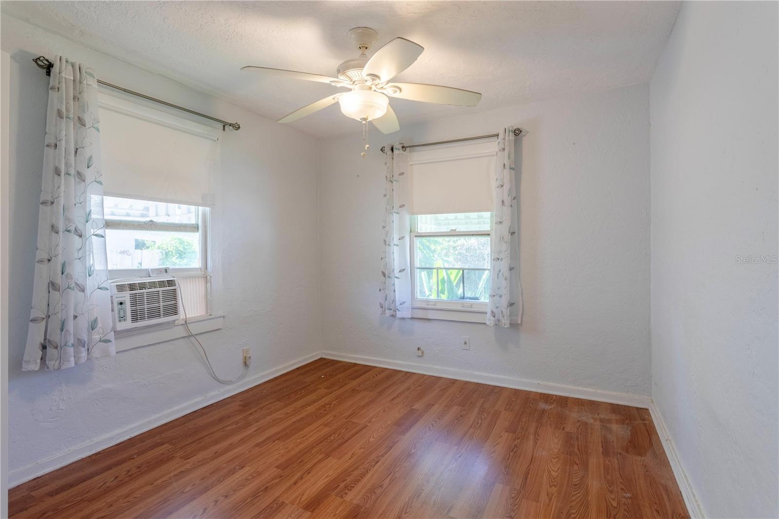 KAROLINA ON KILLARNEY - Residential