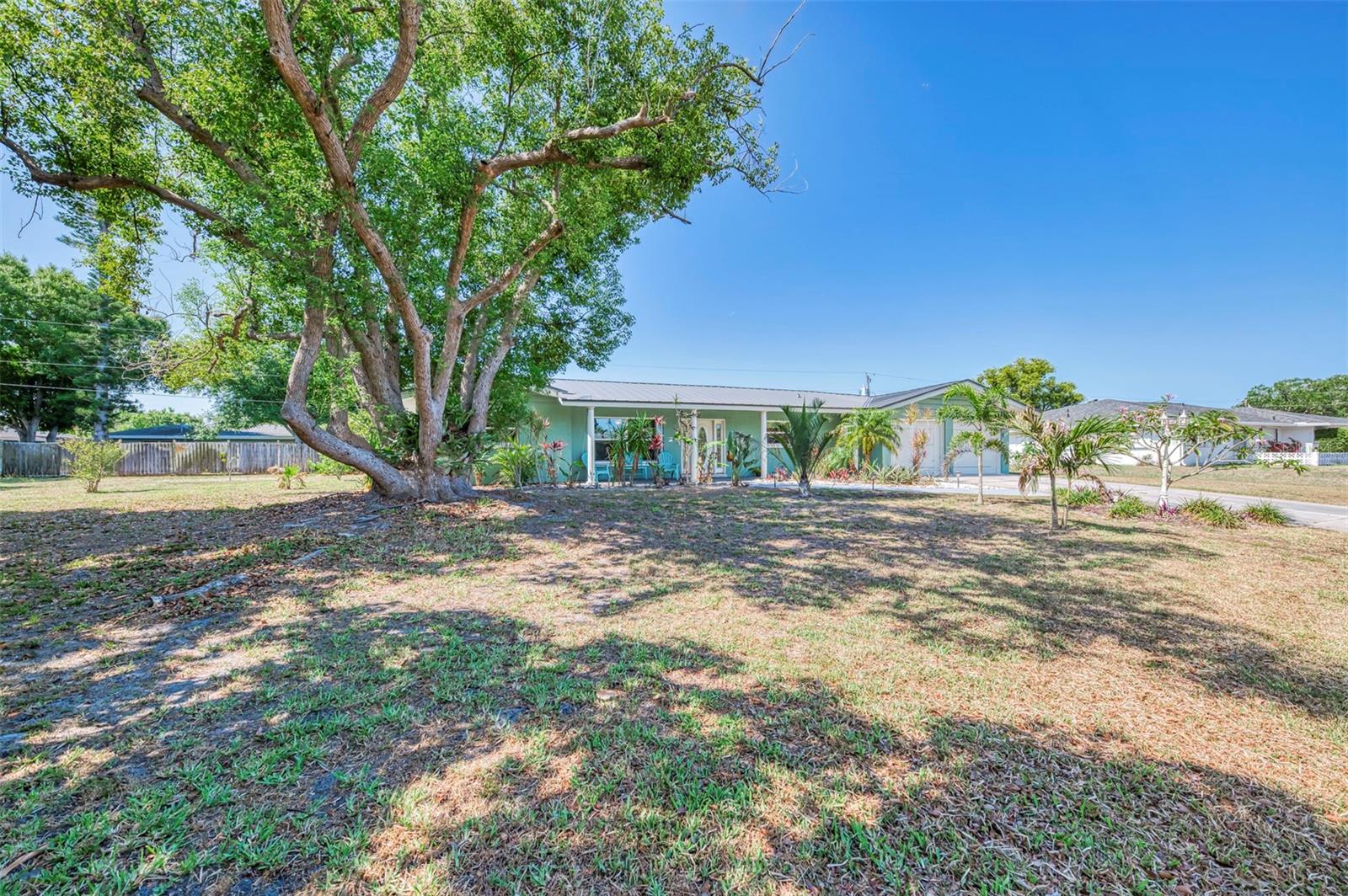 SOUTH GATE - Residential