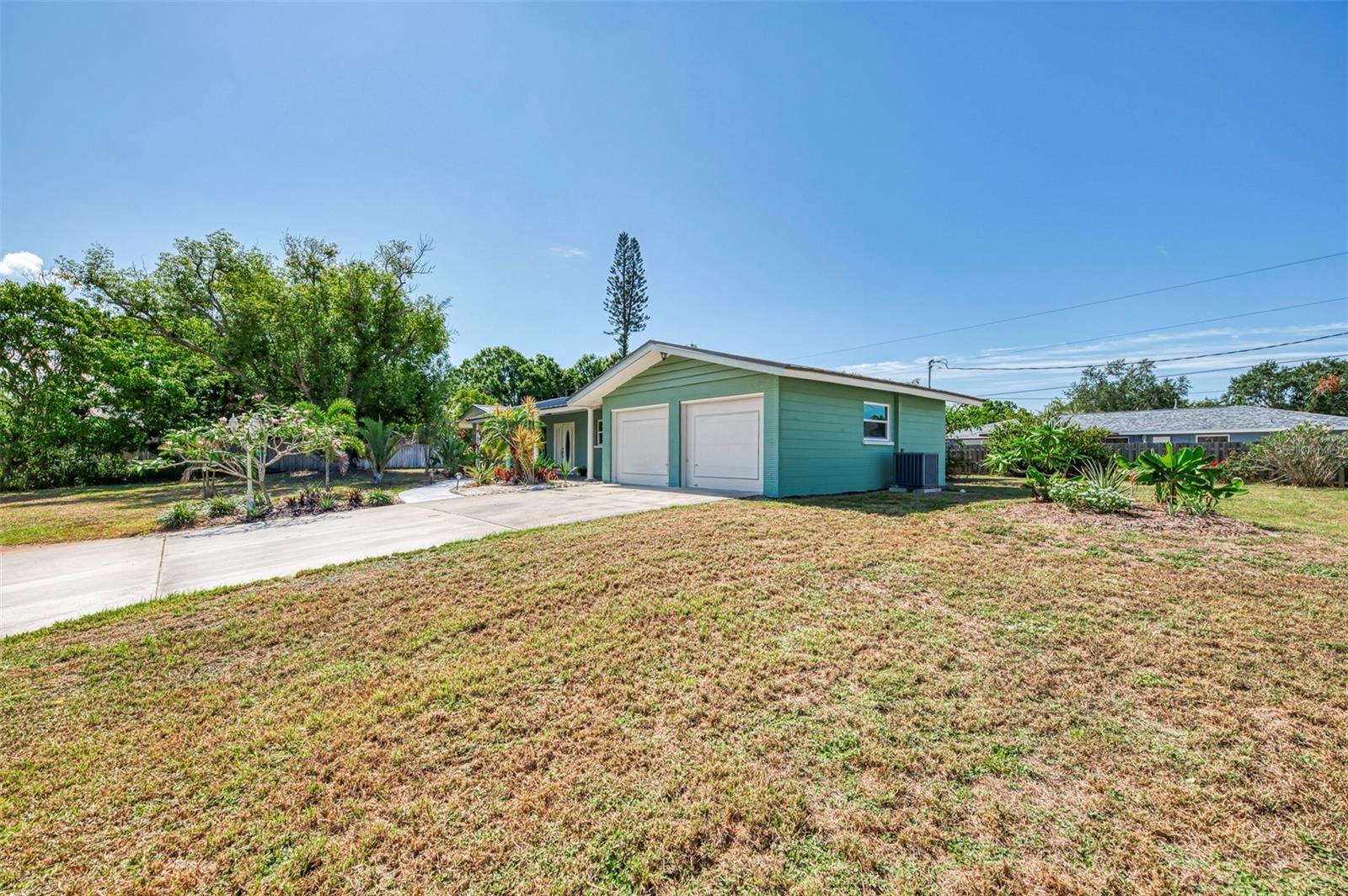 SOUTH GATE - Residential