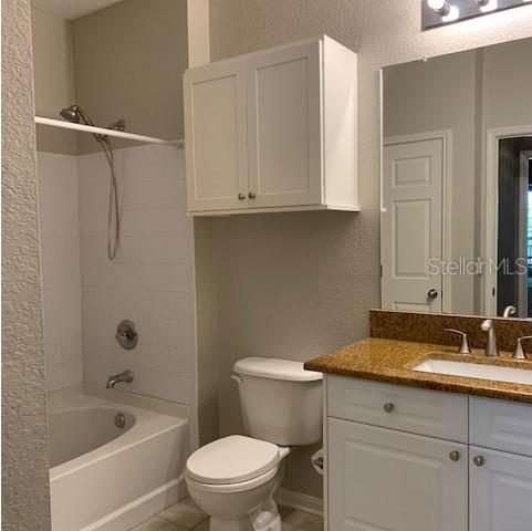 RESIDENCE AT RENAISSANCE - Residential Lease