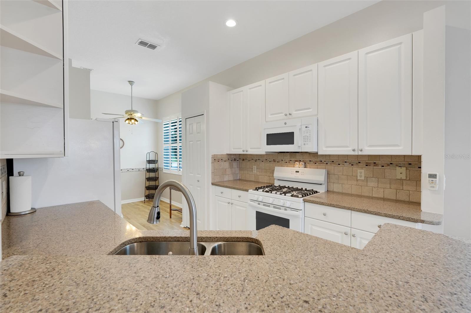 SUMMIT GREENS - Residential
