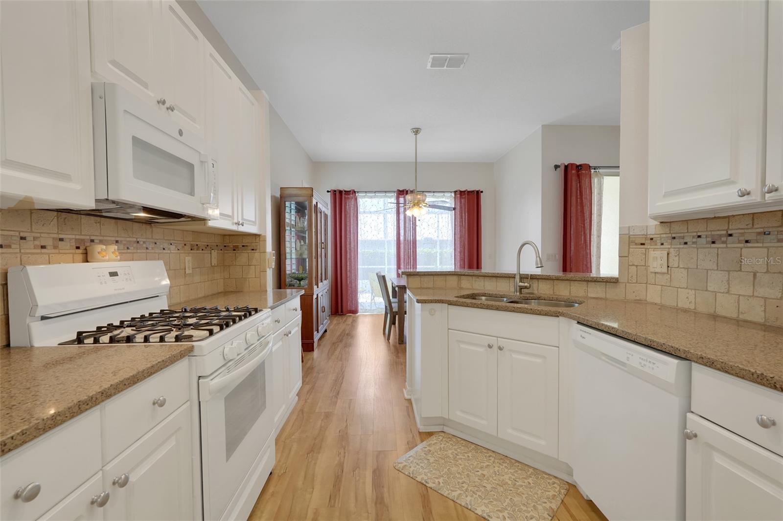 SUMMIT GREENS - Residential
