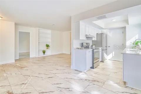 RAINTREE MANOR HOMES CONDOMINI - Residential