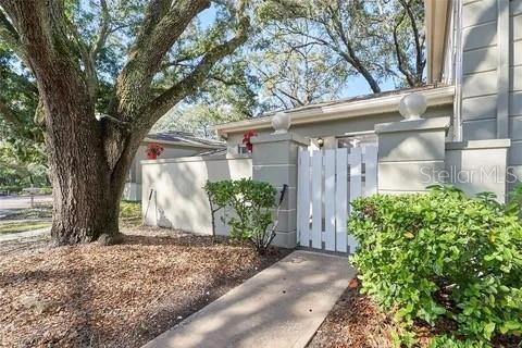 RAINTREE MANOR HOMES CONDOMINI - Residential