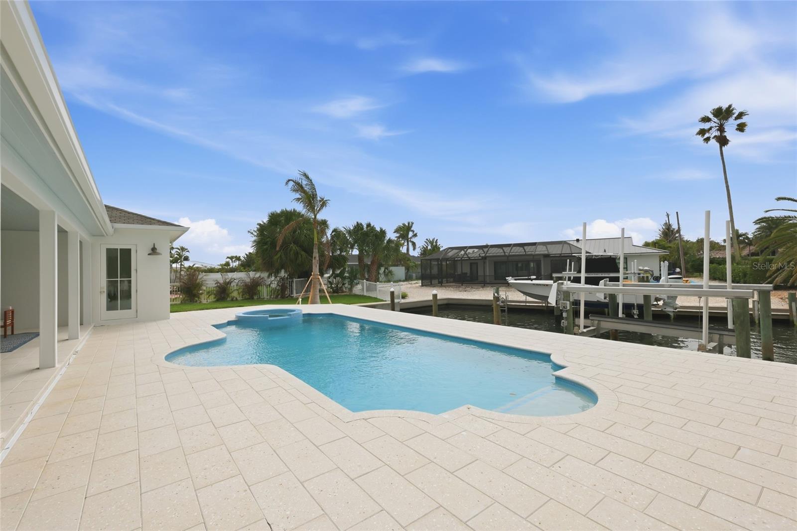 KEY ROYALE 15TH ADD - Residential