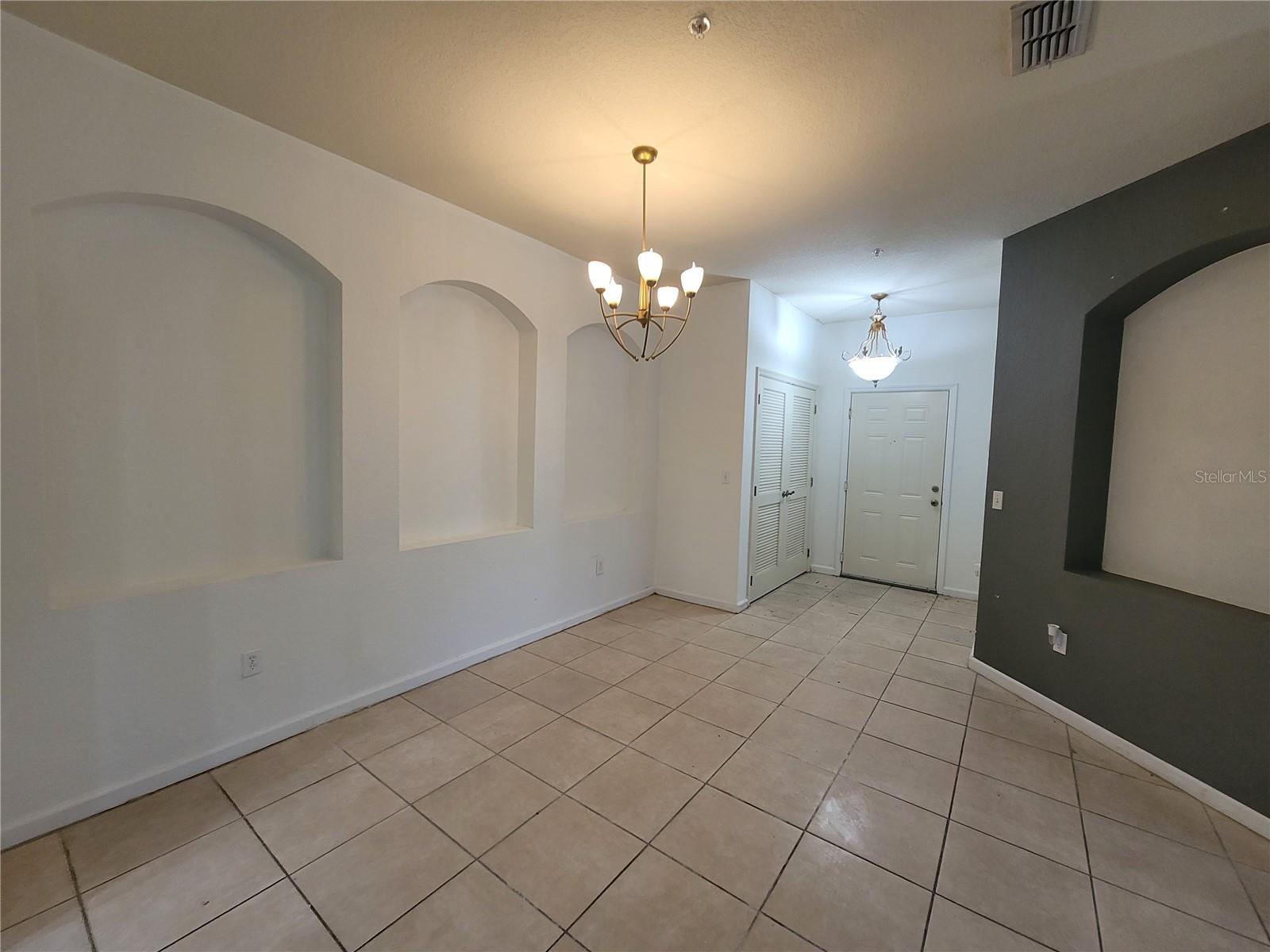 FLORA RIDGE CONDO PH 6 BLDG 13 - Residential