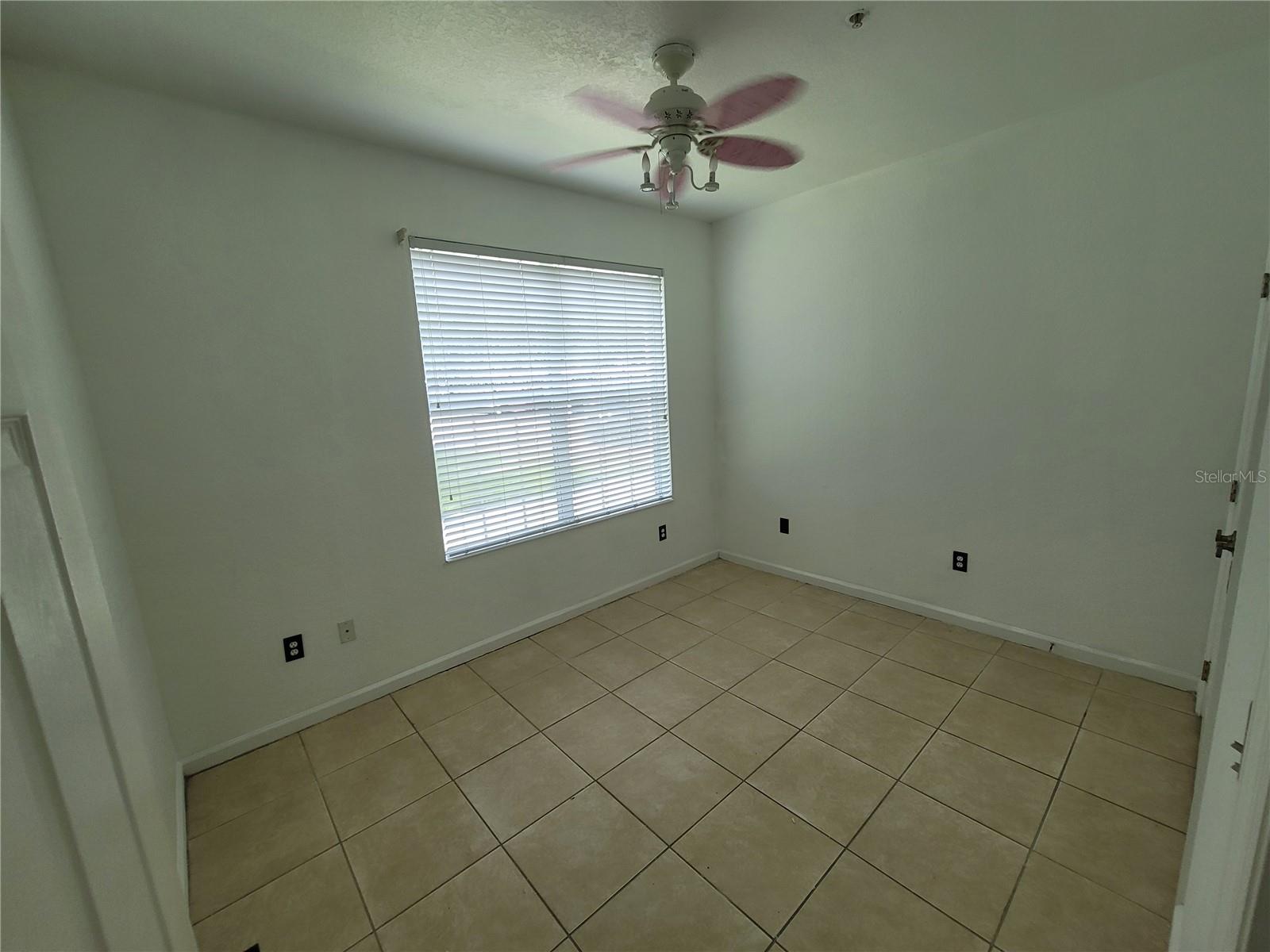 FLORA RIDGE CONDO PH 6 BLDG 13 - Residential