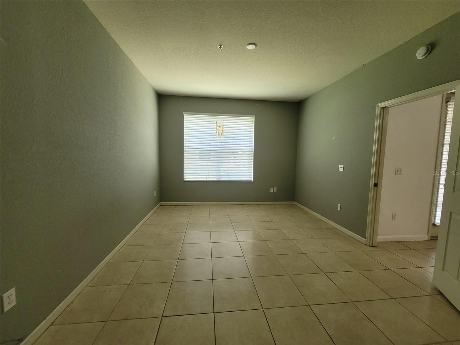 FLORA RIDGE CONDO PH 6 BLDG 13 - Residential