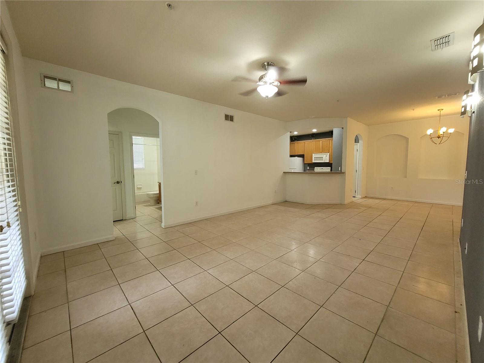 FLORA RIDGE CONDO PH 6 BLDG 13 - Residential