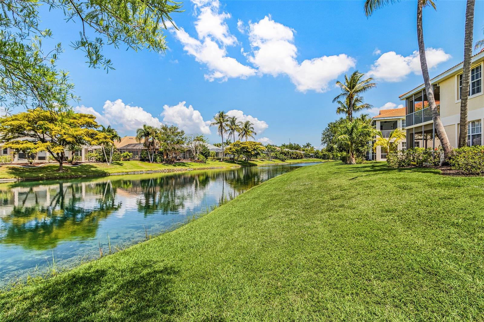 COACH HOMES AT CAPE HARBOUR - Residential