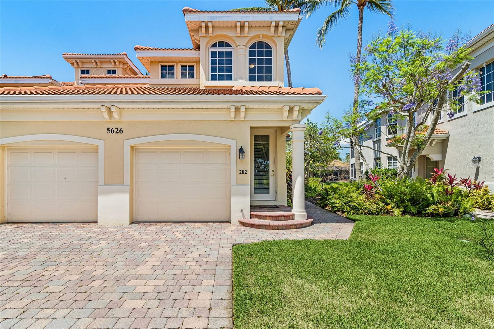 COACH HOMES AT CAPE HARBOUR - Residential