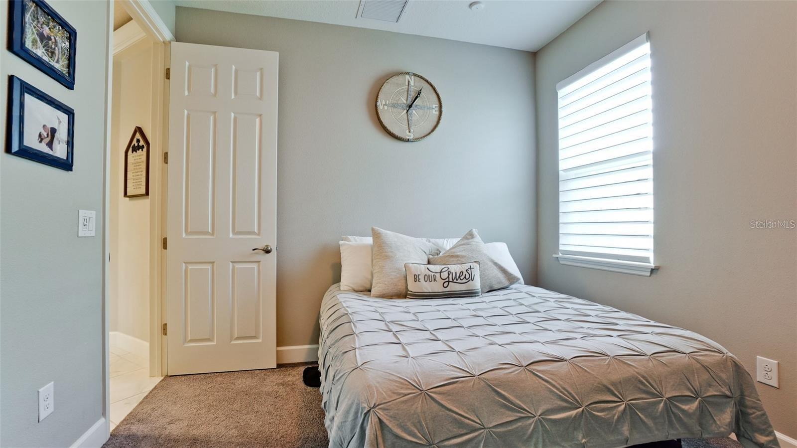 ARBOR LAKES ON PALMER RANCH - Residential Lease