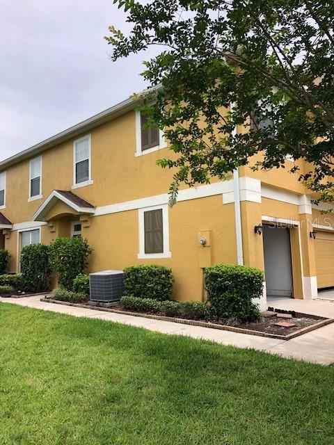 Cozy 2 bds two bath townhouse for Rent In Orlando: Location Location Location ... Water view from all rooms even from the kitchen, Master suite/With bath that has a walk-in closet. Open floor plan with Living room and dining room. Washer and Dryer included. Access to community playground and boat ramp for non-motorized boating, great for Kayaking and Canoeing. Easy access, approx. 3 Minutes to SR 417, short drive to UCF, Valencia Collage, Siemens, Lockheed Martin, AdventHealth (Florida Hospital East) and to Waterford Lakes Shopping Plaza. Downtown Orlando is less than 10 Miles away. Ready for immediate occupancy. With an attached single car garage. Hurry and schedule a showing appointment before it's gone. Available immediatly.