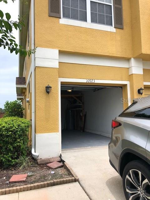WATERSIDE ESTATES - Residential Lease
