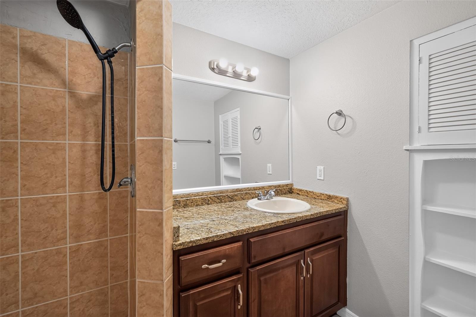 SOUTH GATE RIDGE 3 - Residential