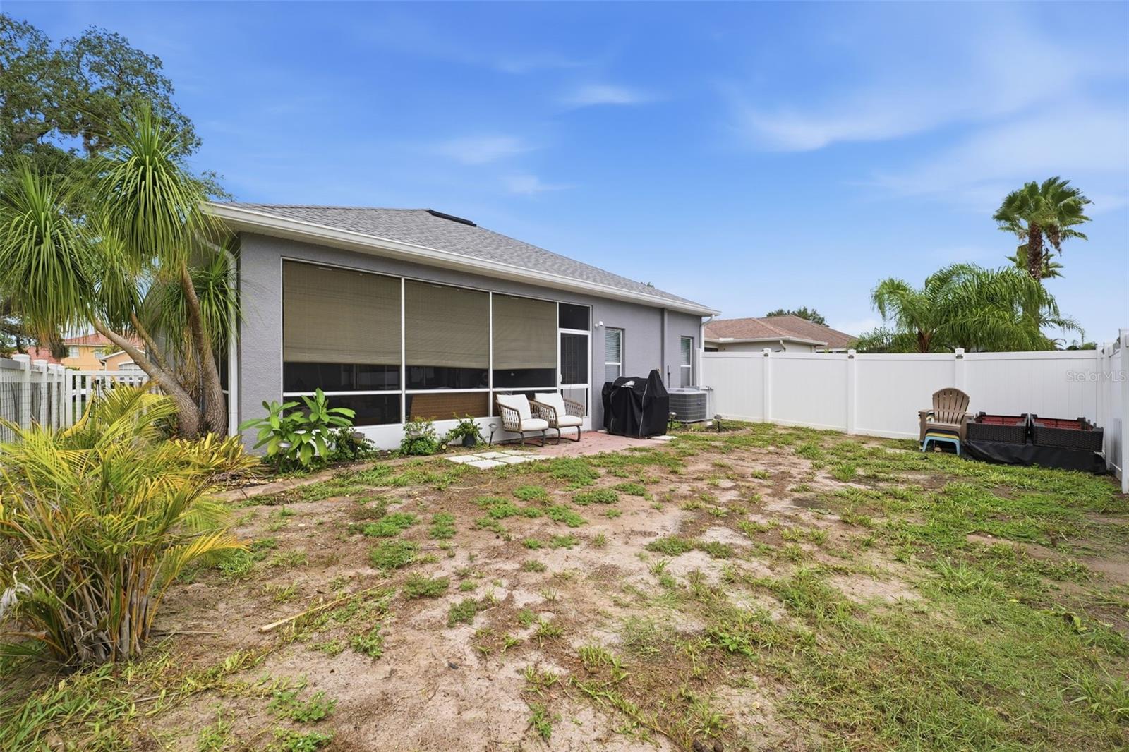 WATERS EDGE 1 - Residential
