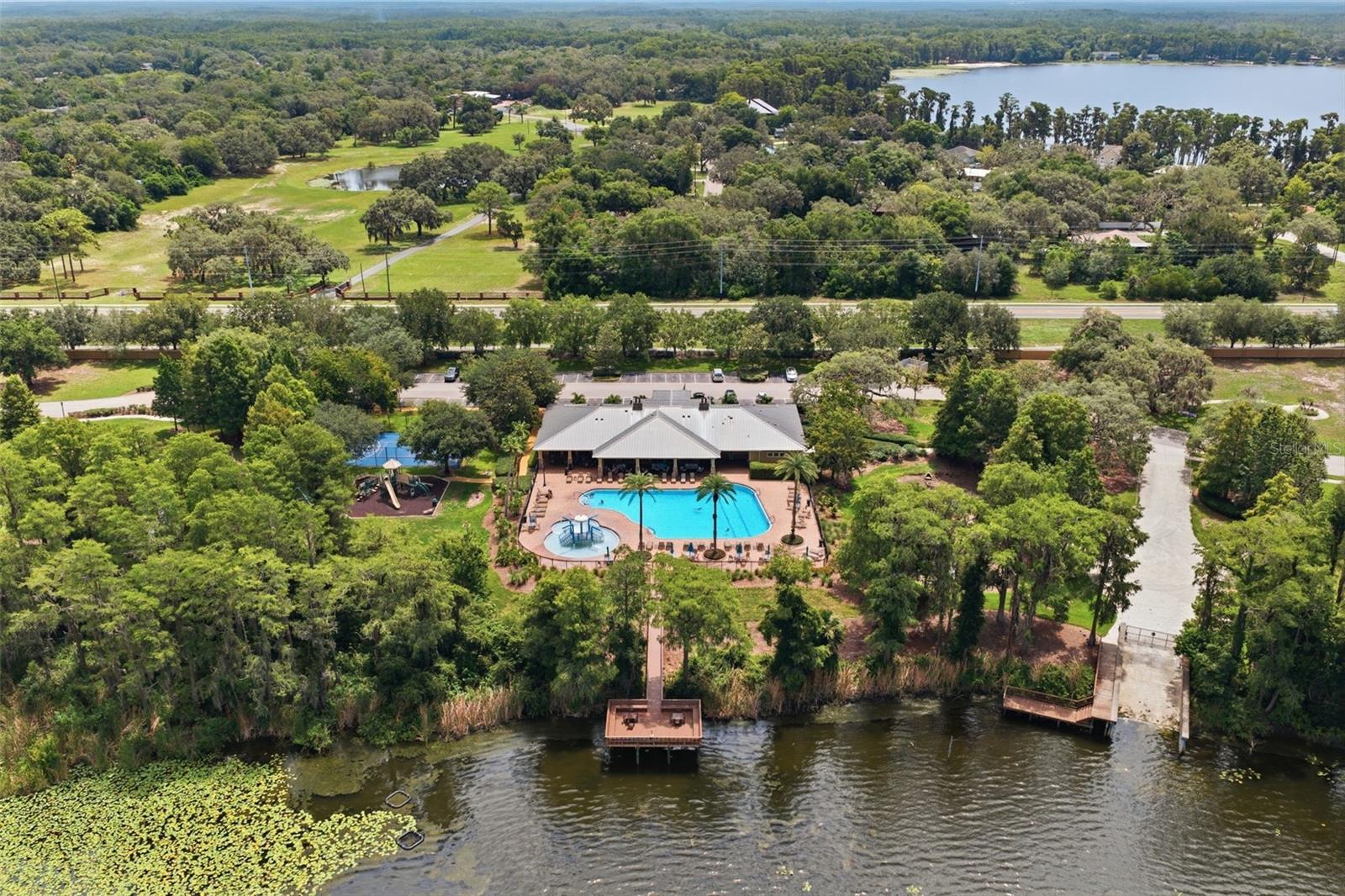 WATERS EDGE 1 - Residential
