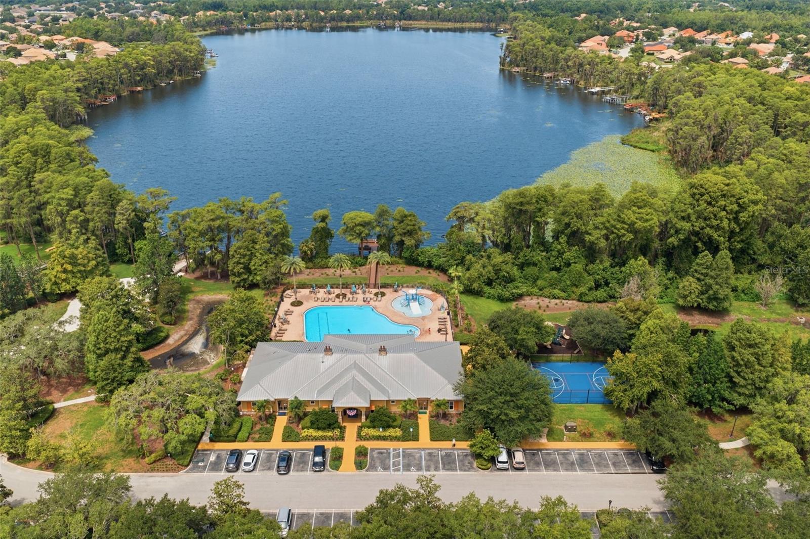WATERS EDGE 1 - Residential