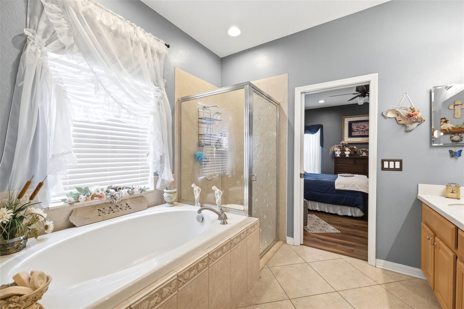 WATERS EDGE 1 - Residential