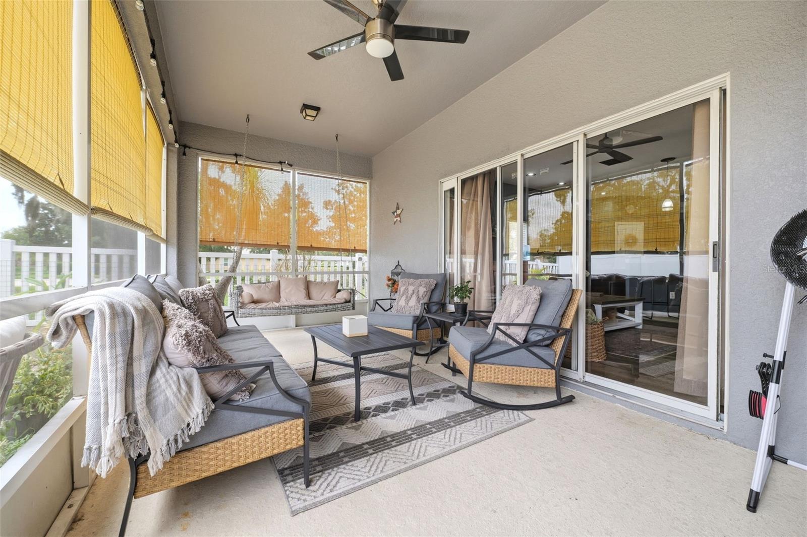 WATERS EDGE 1 - Residential