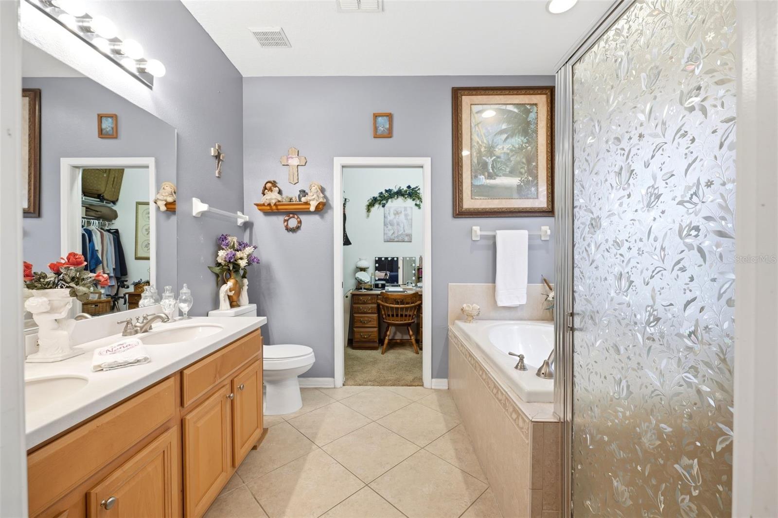 WATERS EDGE 1 - Residential