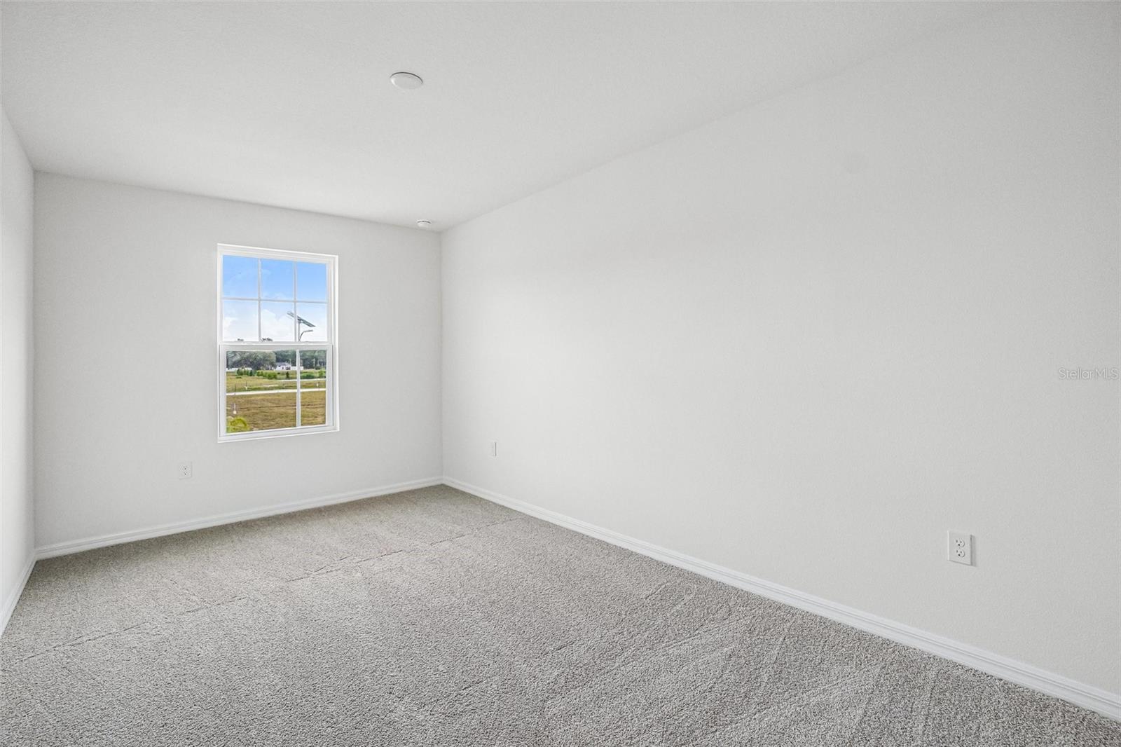 TWIN OAKS - Residential