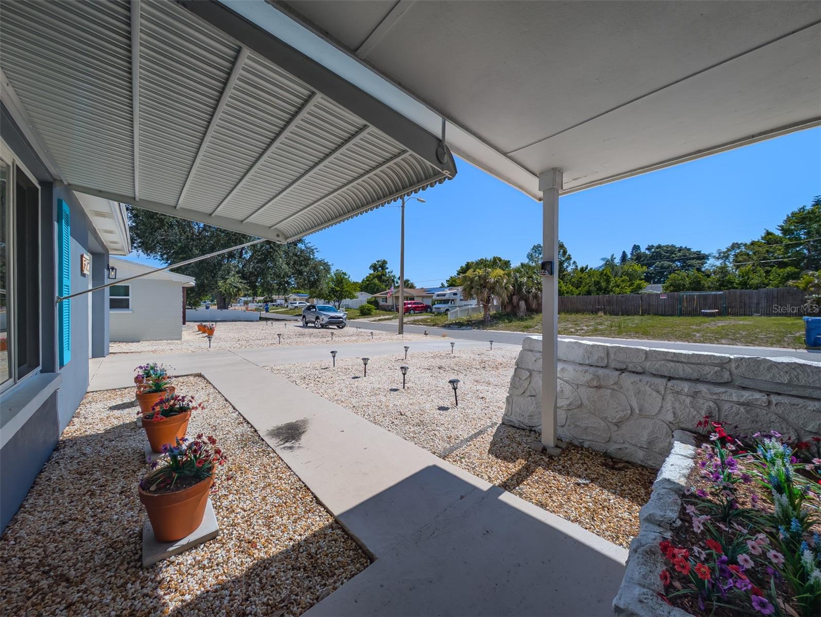 BEACON SQUARE - Residential