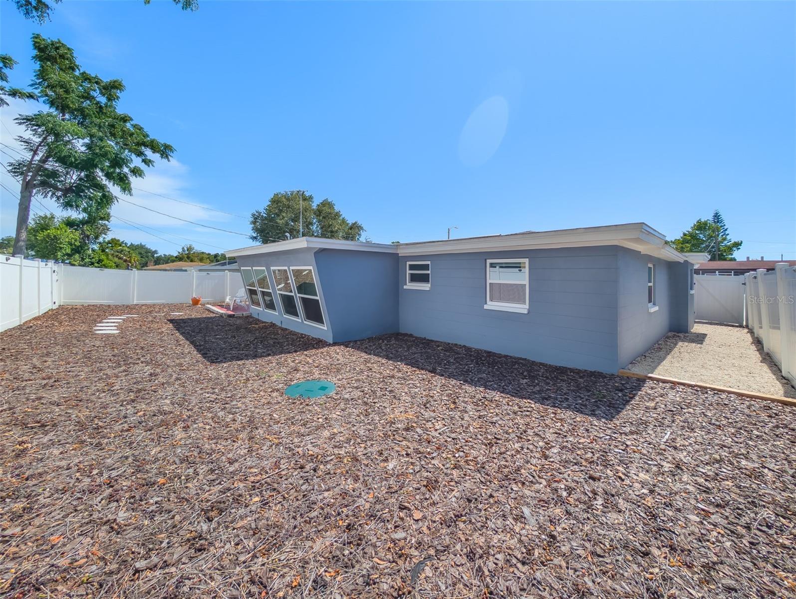 BEACON SQUARE - Residential