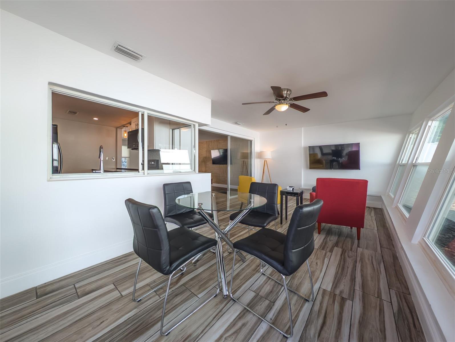 BEACON SQUARE - Residential
