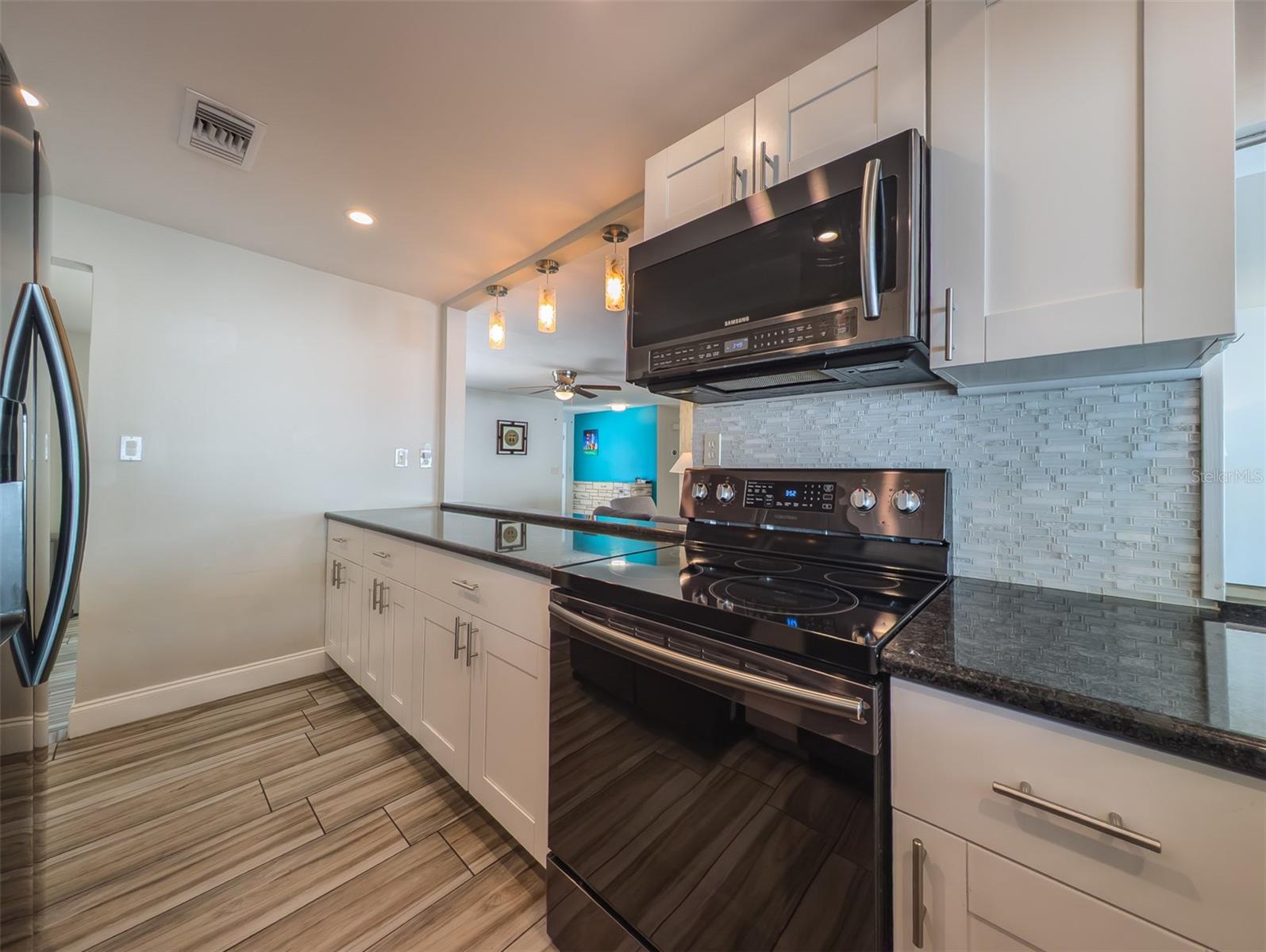 BEACON SQUARE - Residential
