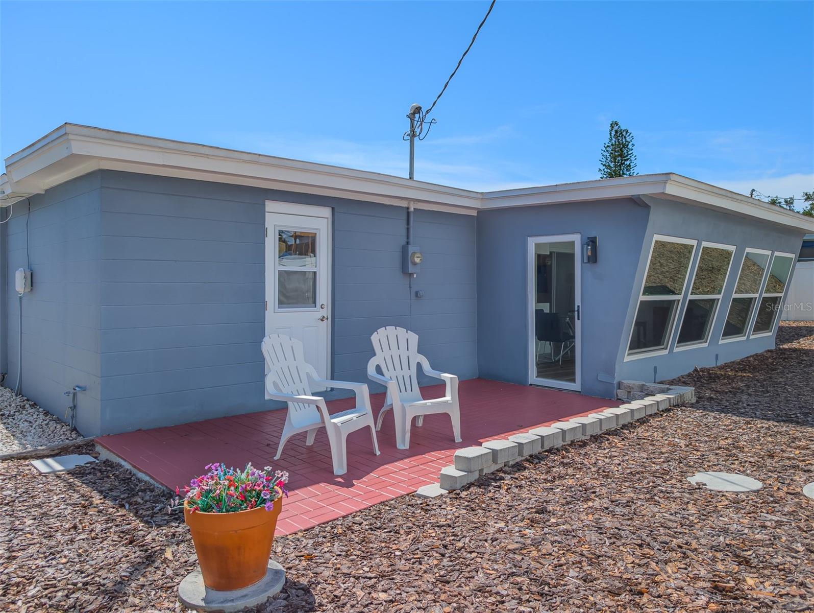 BEACON SQUARE - Residential