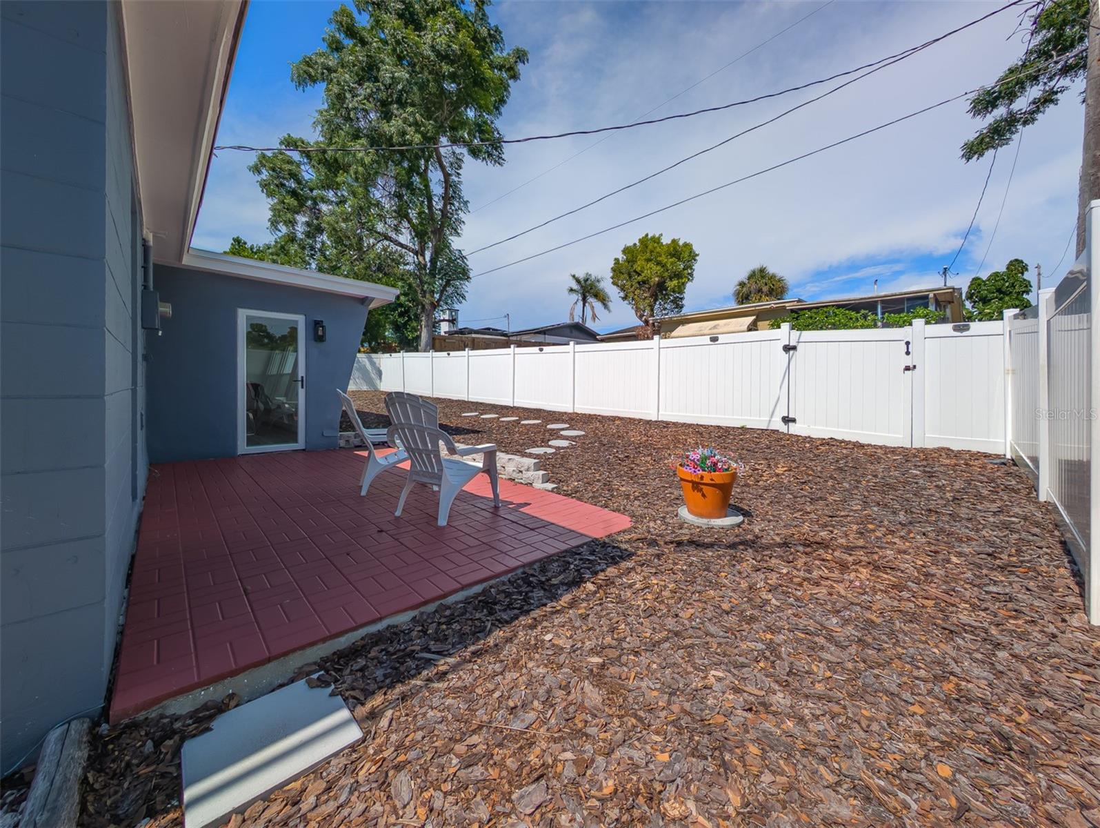 BEACON SQUARE - Residential