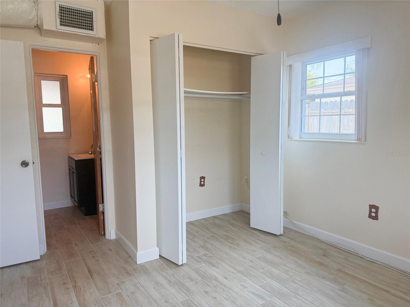 CROSS BAYOU ESTATES 2ND ADD - Residential Lease