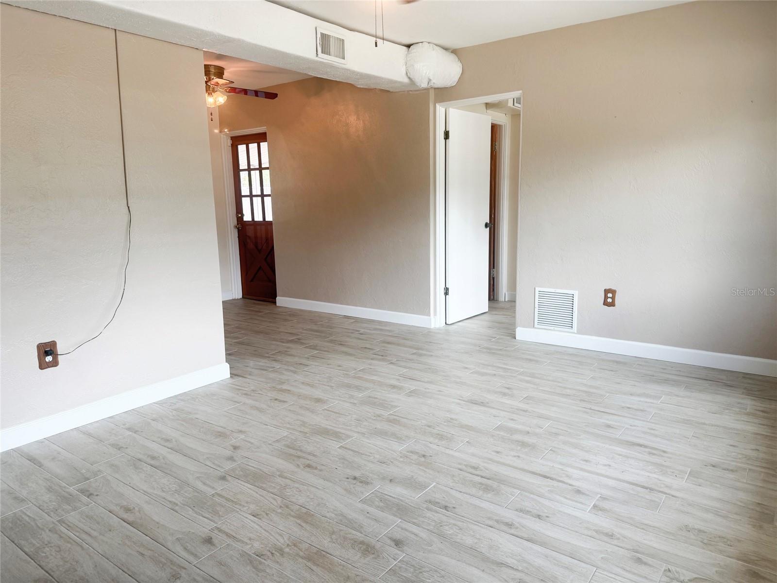 CROSS BAYOU ESTATES 2ND ADD - Residential Lease