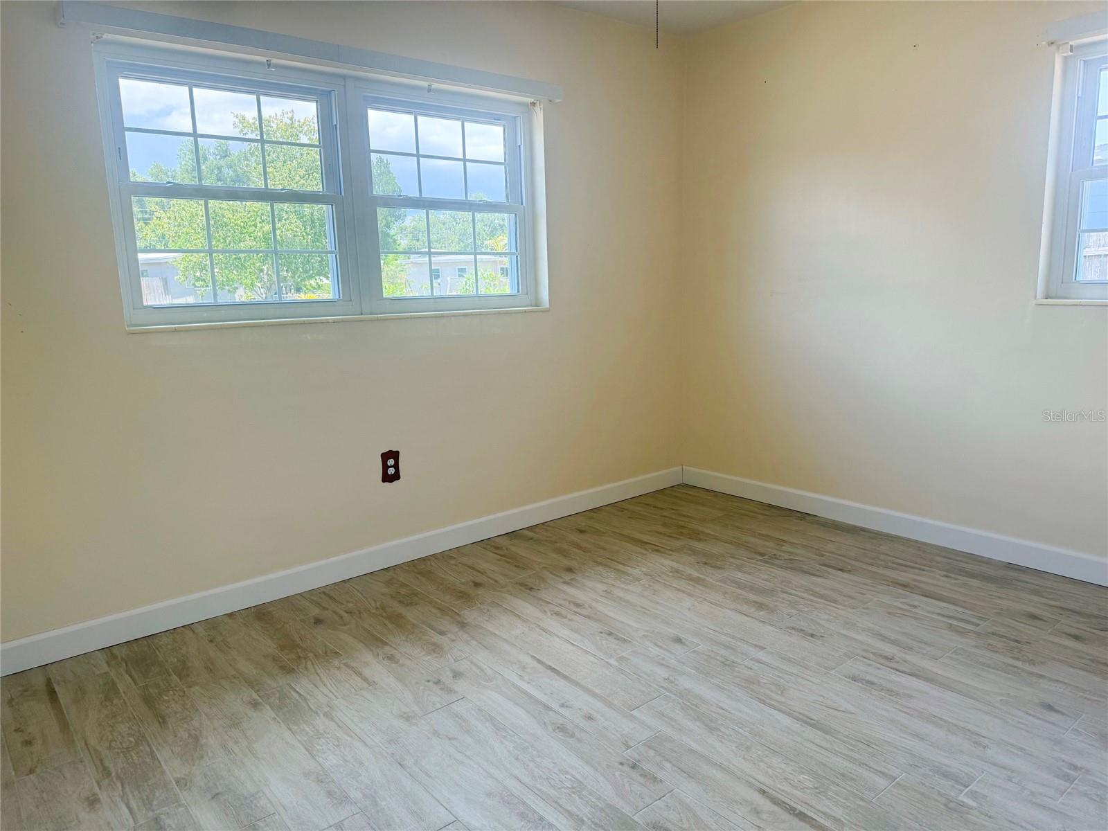 CROSS BAYOU ESTATES 2ND ADD - Residential Lease