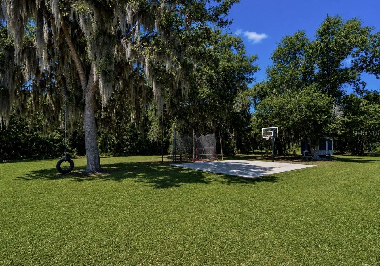LITHIA ESTATES - Residential