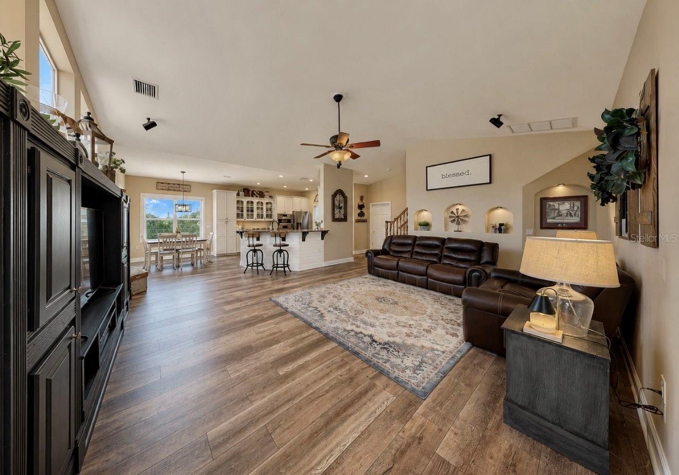 LITHIA ESTATES - Residential