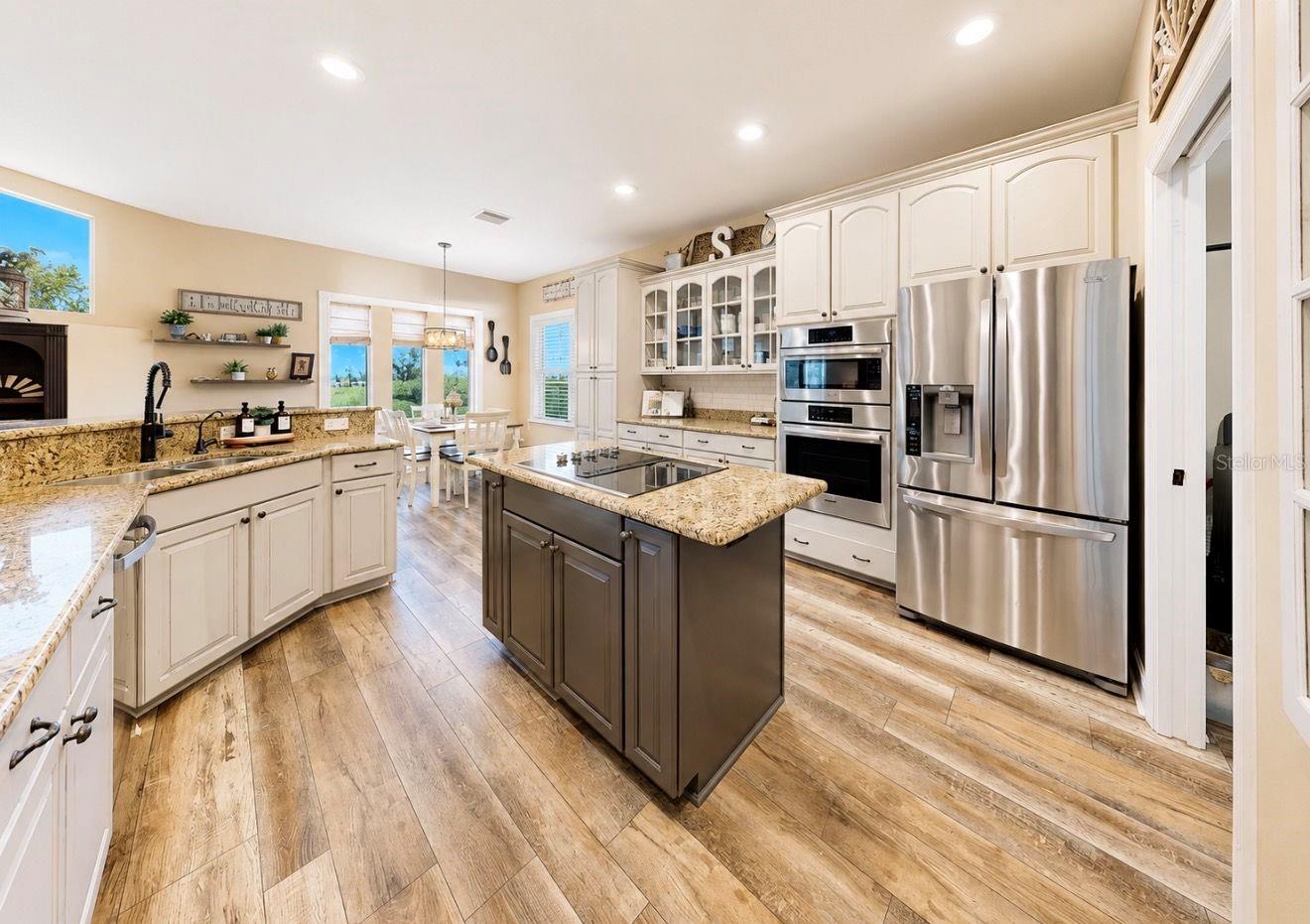 LITHIA ESTATES - Residential