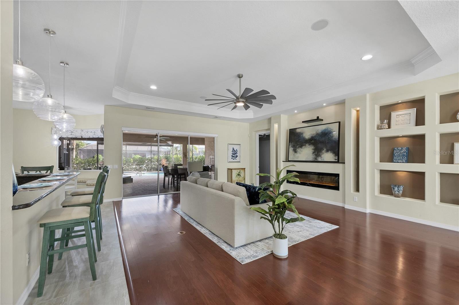 HAROURWALK AT THE INLETS - Residential