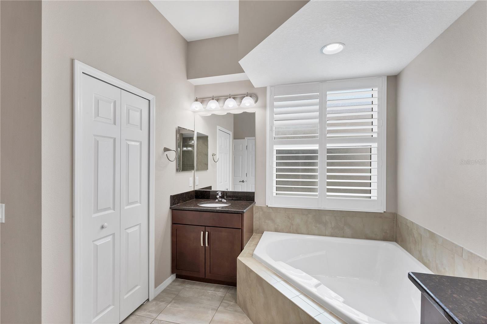 HAROURWALK AT THE INLETS - Residential
