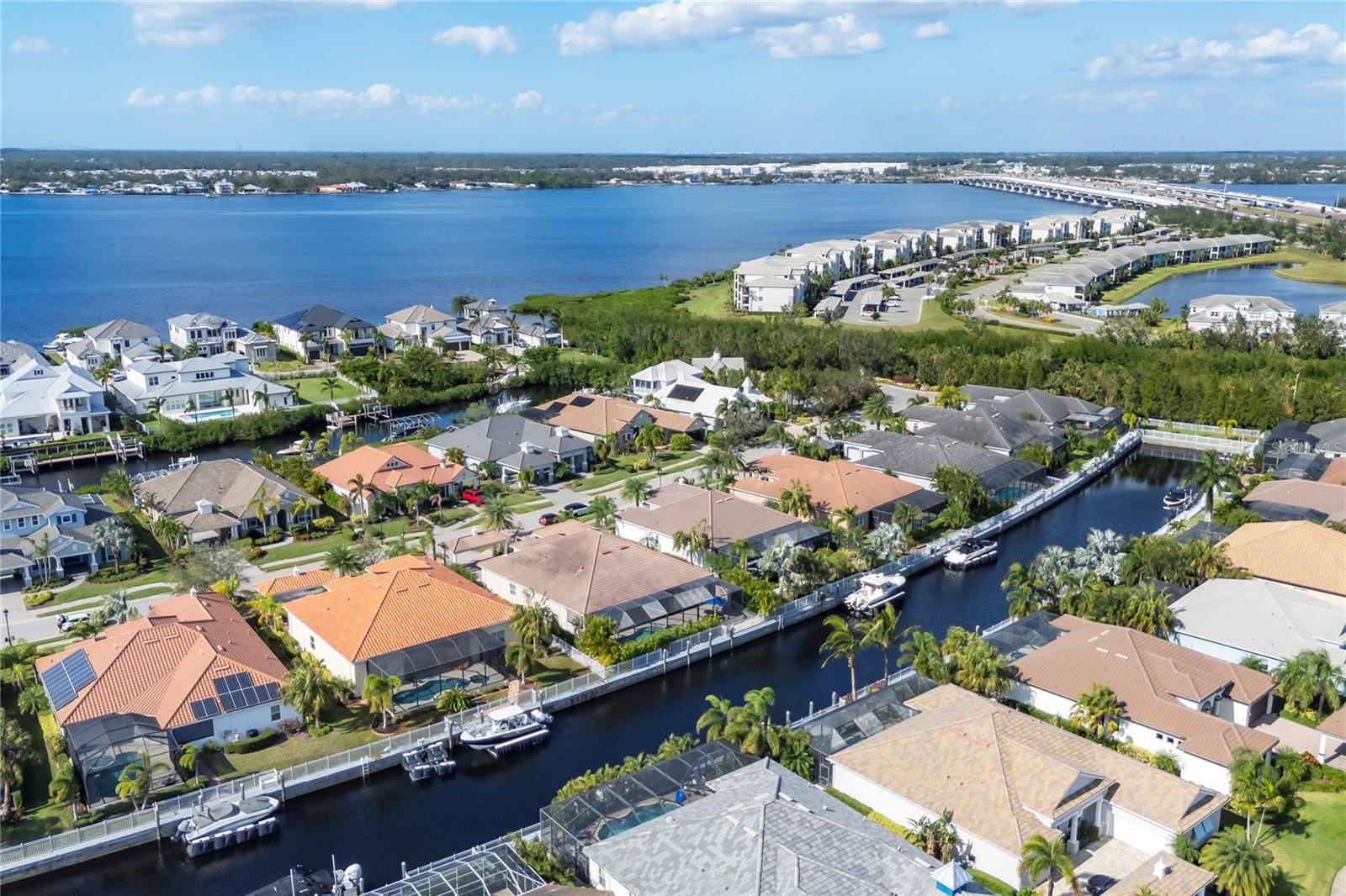 HAROURWALK AT THE INLETS - Residential